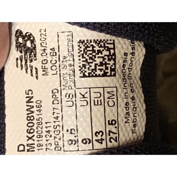 New Balance 608v5 Running Sneakers Men's 9.5D Navy White MX608WN5 EUC - Picture 4 of 11